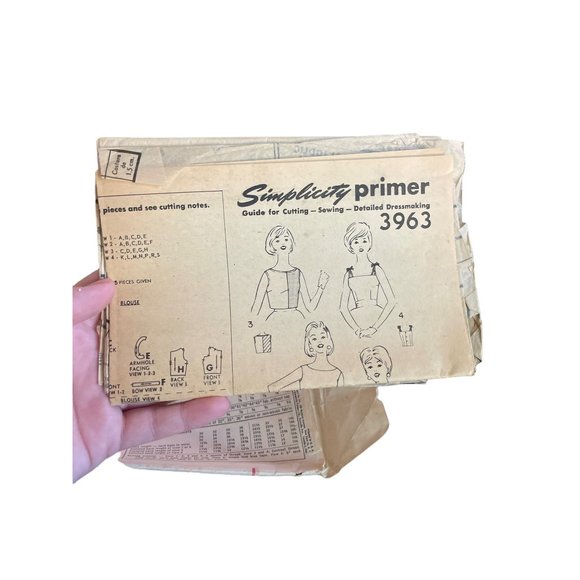 Simplicity 3963 Vintage 60s Blouse Pattern Teen size 12 - Picture 3 of 3